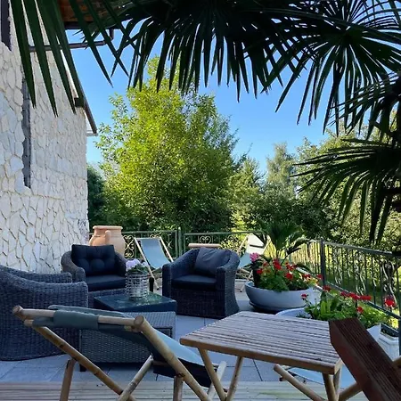 La Διαμέρισμα