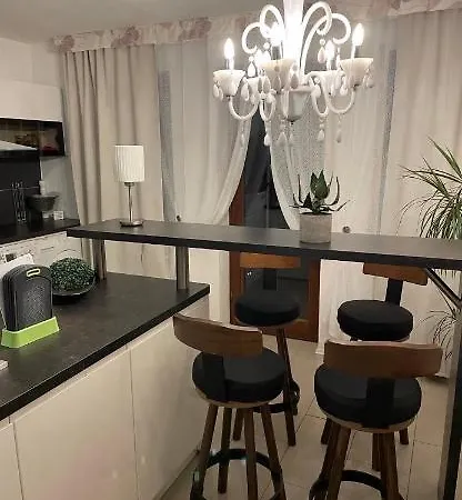 Διαμέρισμα La *