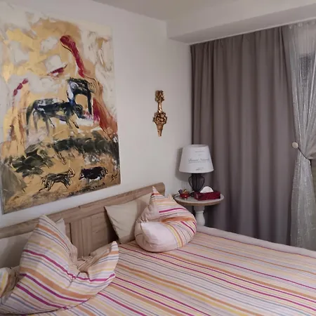 Διαμέρισμα La *