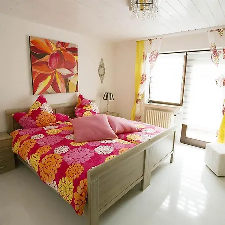 La Apartment *