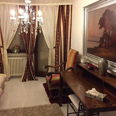 Apartment La